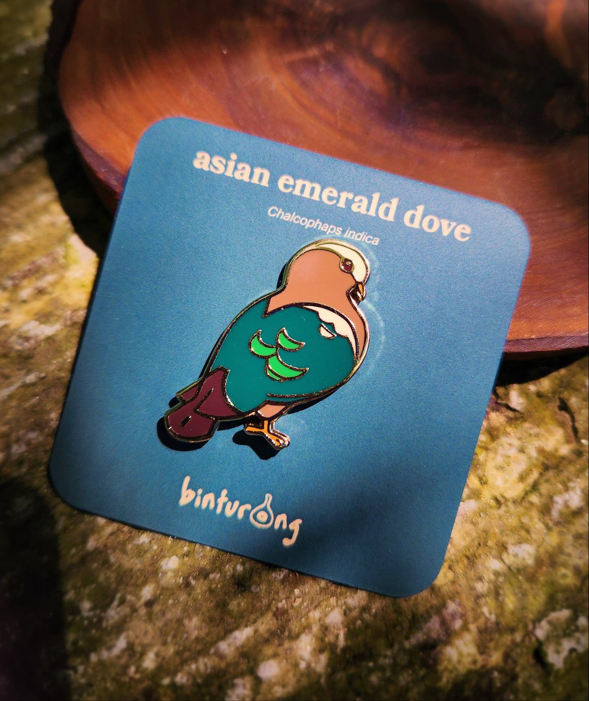 Asian Emerald Dove Enamel Pin